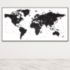 Akustikbillede med verdenskort i sort hvid og med mange detaljer